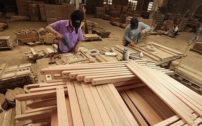 TUYỂN 06 NAM MỘC NỘI THẤT TẠI HY LẠP