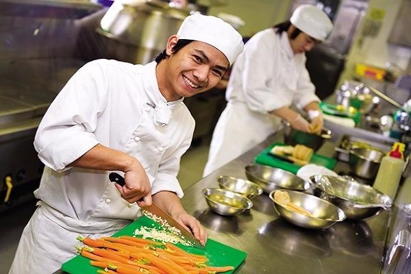 Khám Phá Cơ Hội Thần Kỳ Từ Chương Trình Lao Động Thời Vụ Châu Âu – Cơ Hội Vàng Cho Lao Động Việt Nam